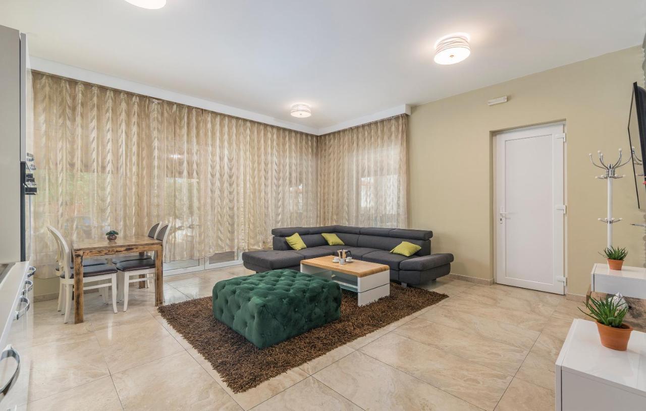 Villa Ancora Savudrija Luaran gambar